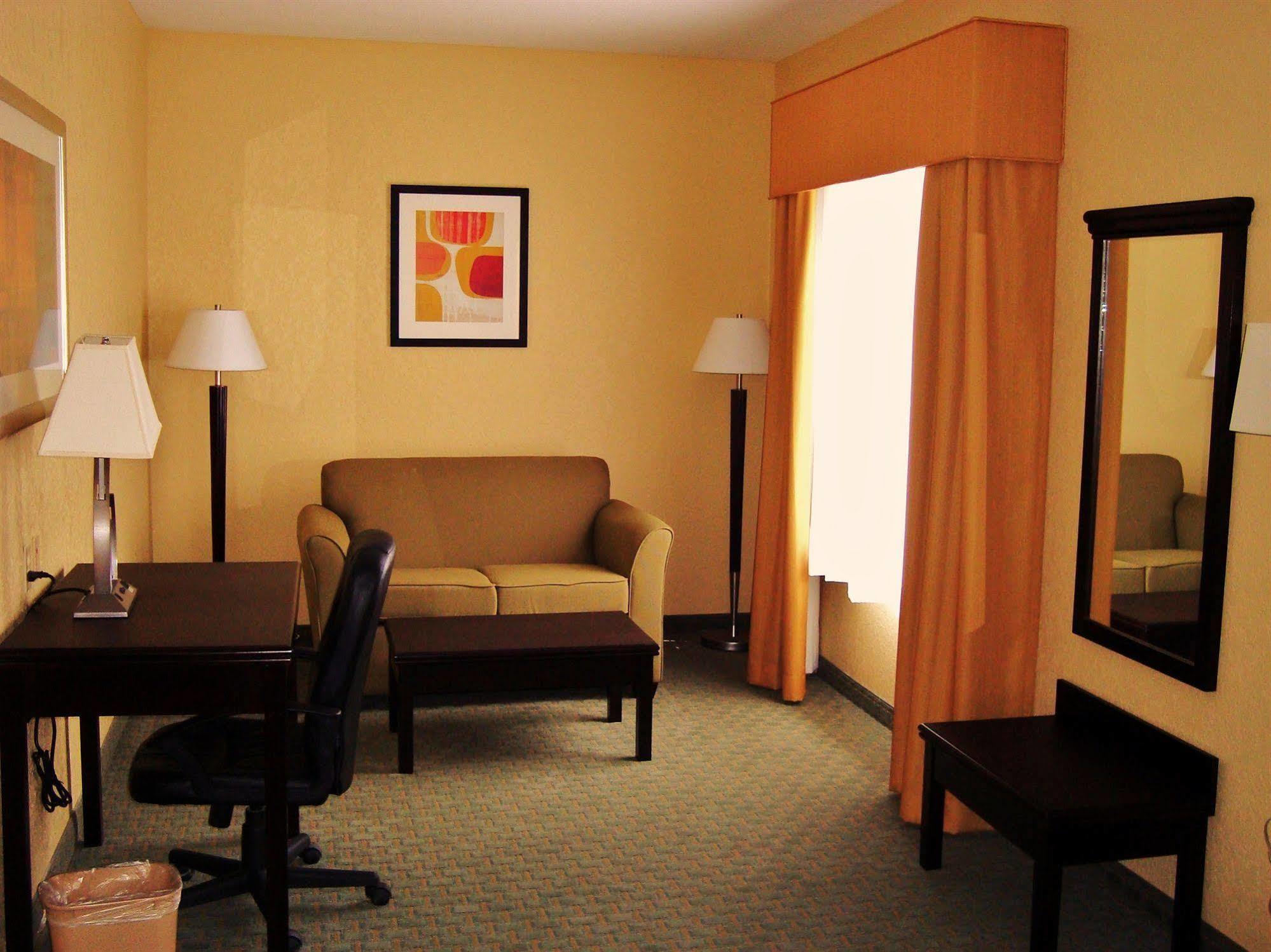 Ambassador Inn & Suites Tuscaloosa Exterior foto